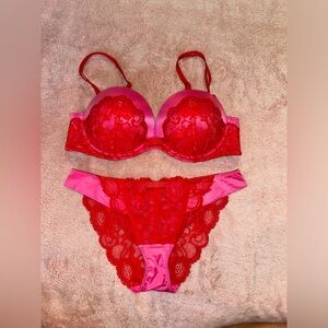 NWOT Valentine’s Day Rhinestone Very Sexy Set!!